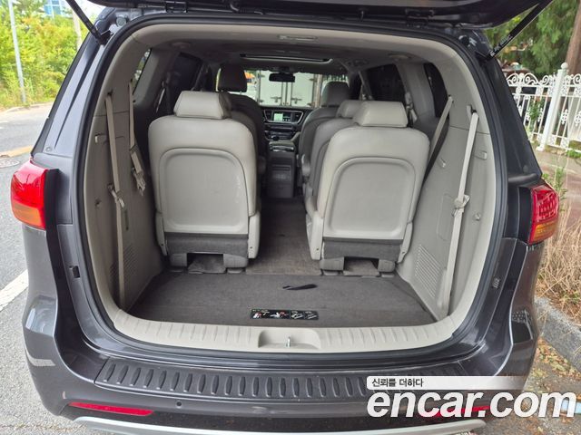 Kia Canival 2015 — photo 6