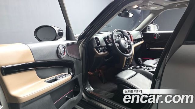 Mini Countryman 2020 — photo 13