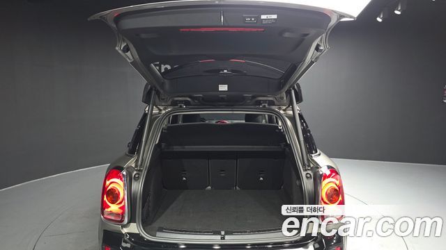 Mini Countryman 2020 — photo 26