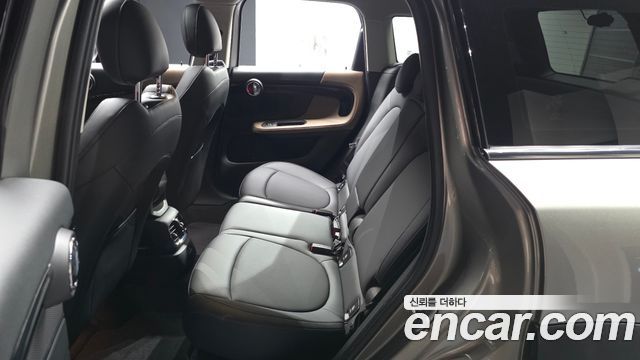 Mini Countryman 2020 — photo 16