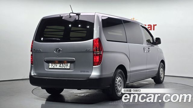 Hyundai Starex 2020 — photo 2