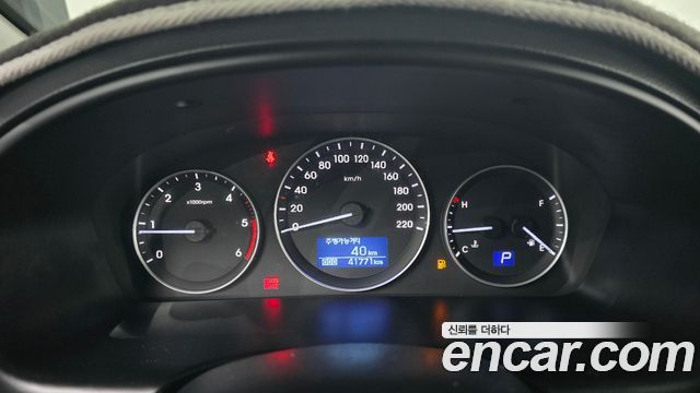 Hyundai Starex 2020 — photo 11