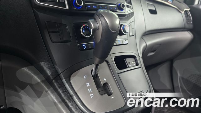 Hyundai Starex 2020 — photo 12