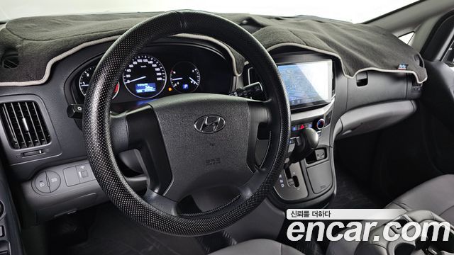 Hyundai Starex 2020 — photo 19