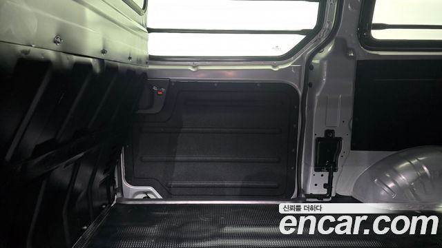 Hyundai Starex 2020 — photo 15