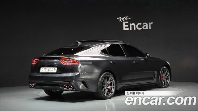 Kia Stinger 2018 — photo 2