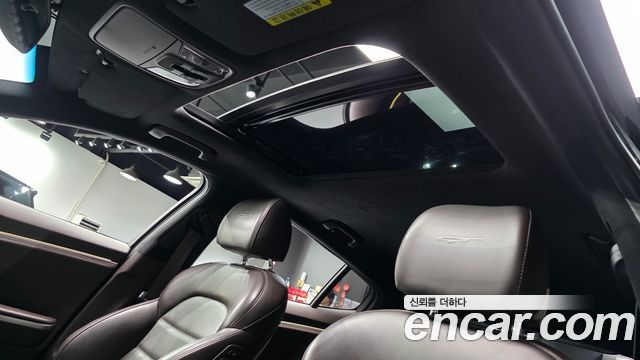 Kia Stinger 2018 — photo 26