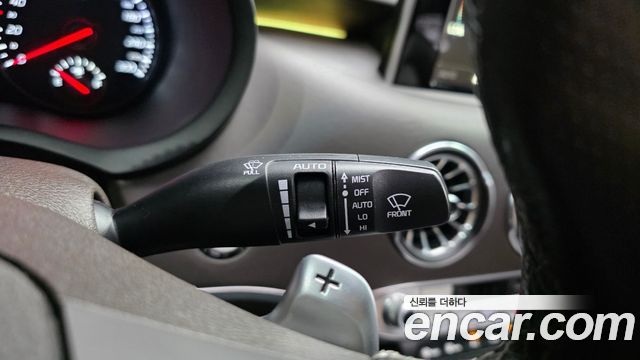 Kia Stinger 2018 — photo 29