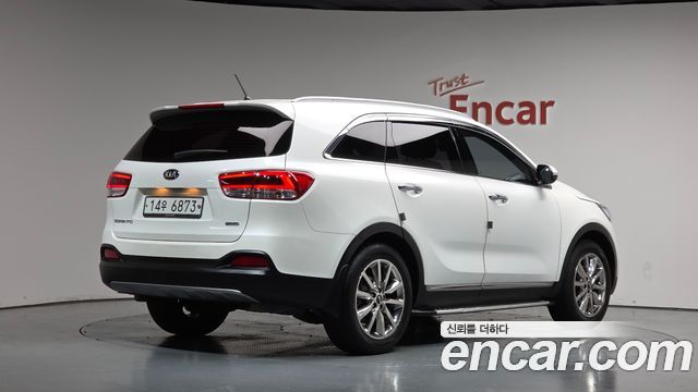 Kia Sorento 2016 — photo 2