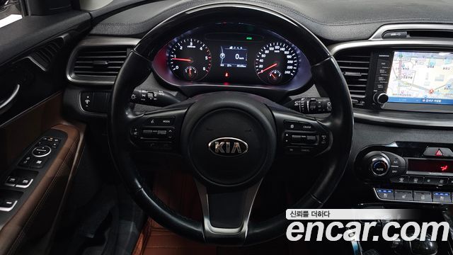 Kia Sorento 2016 — photo 18