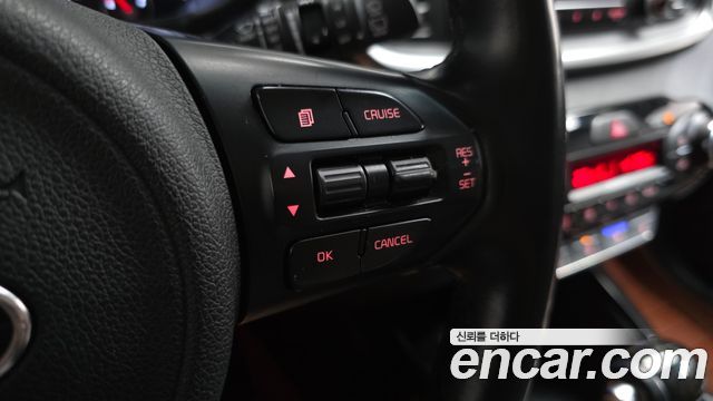 Kia Sorento 2016 — photo 23