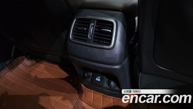 Kia Sorento 2016 — photo 32