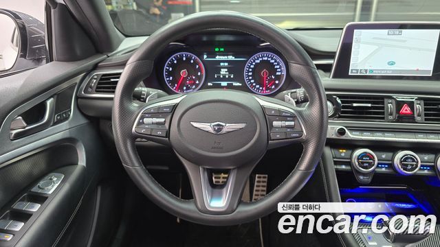 Genesis G70 2019 — photo 13