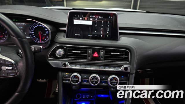 Genesis G70 2019 — photo 14