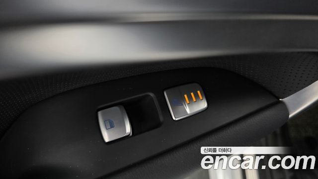 Genesis G70 2019 — photo 17