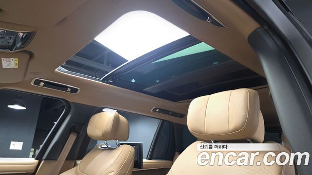 Land Rover Range Rover 2024 — photo 19