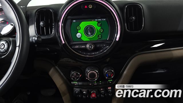 Mini Countryman 2020 — photo 13
