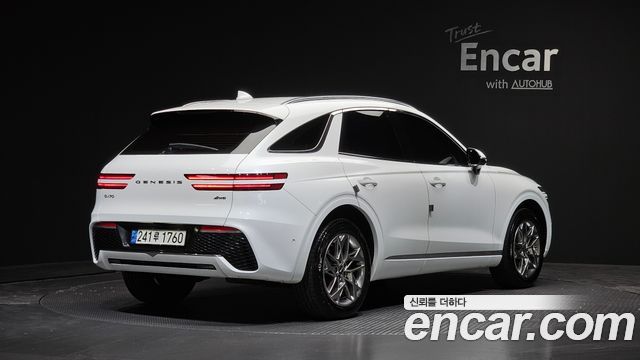 Genesis GV70 2021 — photo 2