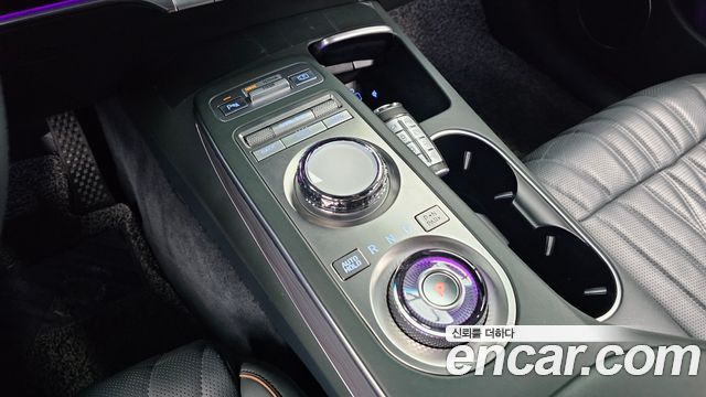 Genesis GV70 2021 — photo 9