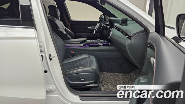 Genesis GV70 2021 — photo 11