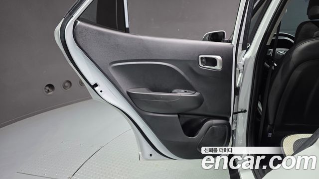 Hyundai Venue 2022 — photo 15