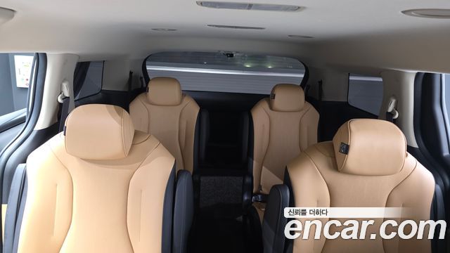 Kia Canival 2021 — photo 19