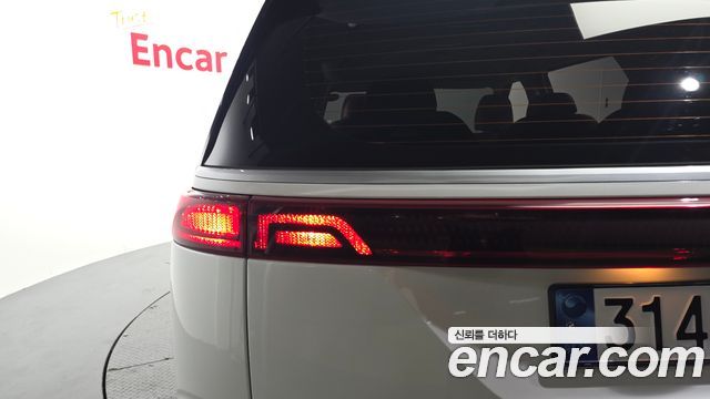 Kia Canival 2021 — photo 9