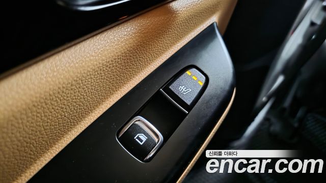 Kia Canival 2021 — photo 27