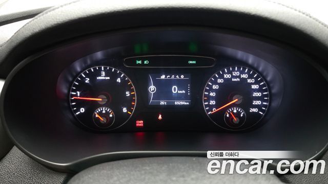 Kia Sorento 2016 — photo 11