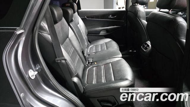 Kia Sorento 2016 — photo 18