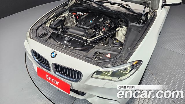 BMW 5-Series 2016 — photo 6