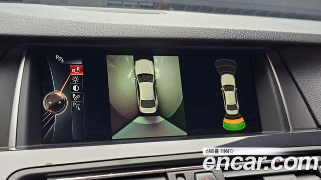 BMW 5-Series 2016 — photo 14