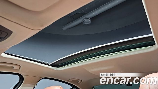 BMW 5-Series 2016 — photo 17