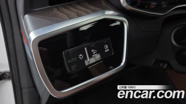 Audi A6 2020 — photo 25