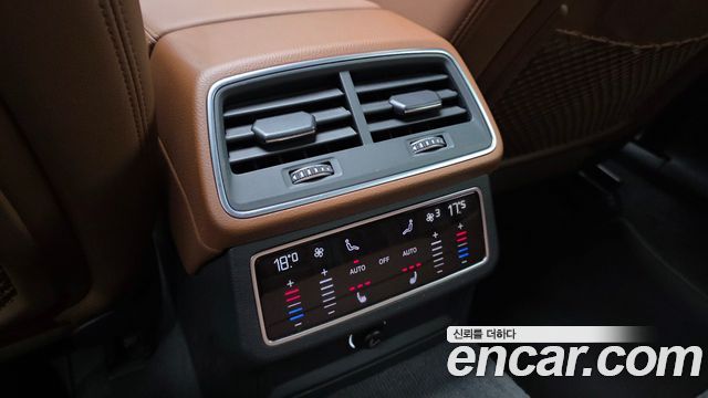 Audi A6 2020 — photo 26