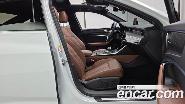 Audi A6 2020 — photo 16