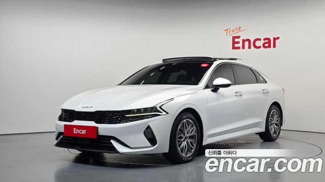 Kia K5 2023 — photo 1