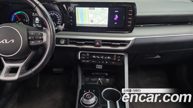 Kia K5 2023 — photo 14