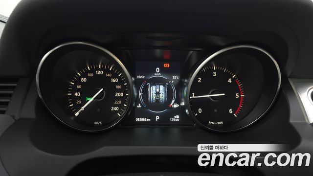 Land Rover Range Rover Evoque 2016 — photo 8