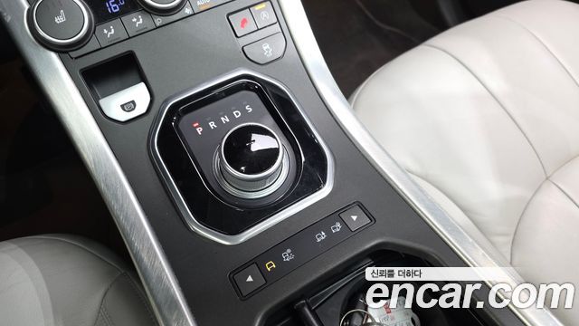 Land Rover Range Rover Evoque 2016 — photo 9