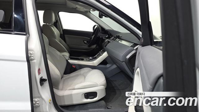 Land Rover Range Rover Evoque 2016 — photo 11