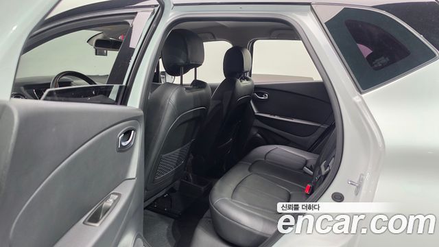Renault Korea QM3 2019 — photo 11