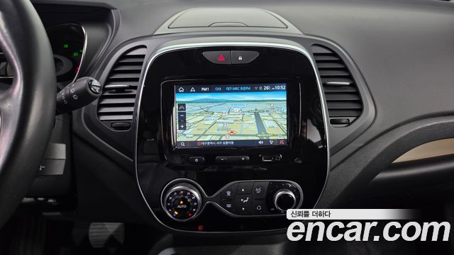Renault Korea QM3 2019 — photo 13