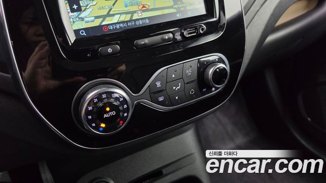Renault Korea QM3 2019 — photo 19