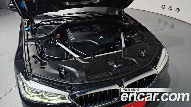 BMW 5-Series 2020 — photo 6