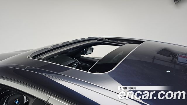 BMW 5-Series 2020 — photo 23