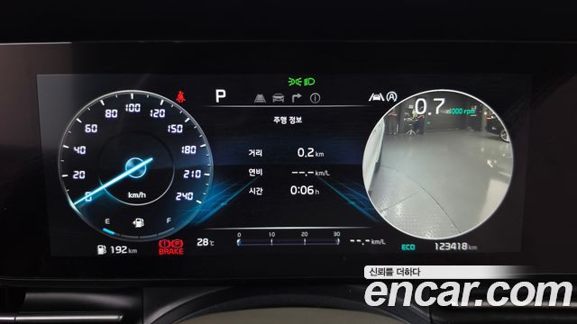 Kia Canival 2021 — photo 11