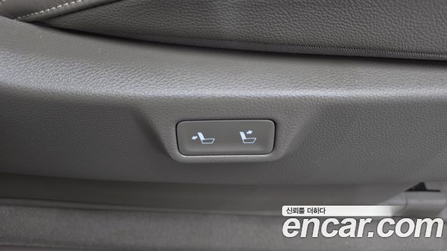 Kia Canival 2021 — photo 37