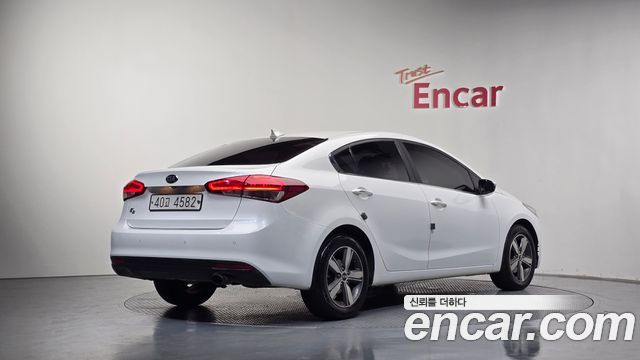 Kia K3 2018 — photo 2