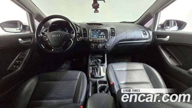 Kia K3 2018 — photo 7